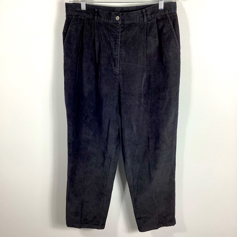 L.L.Bean Women’s Corduroy Pleated Pants Black Size 14 Regular Pockets Belt Loops